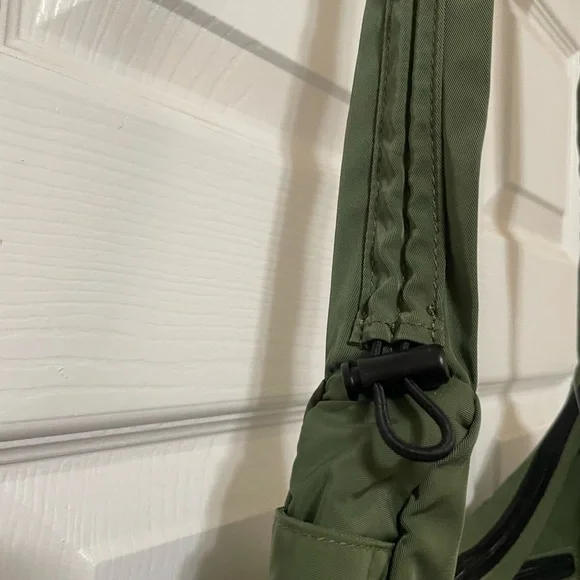 Vans Messenger Bag - Picture 5 of 6